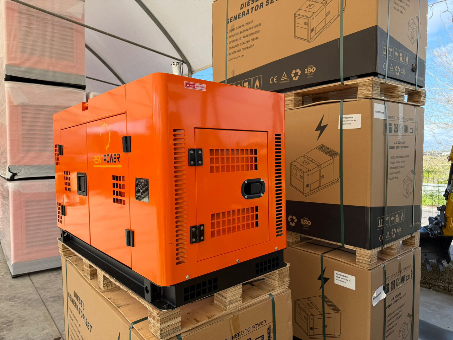 Gruppo elettrogeno genset diesel 15 KW  SPEDIZIONE INCLUSA