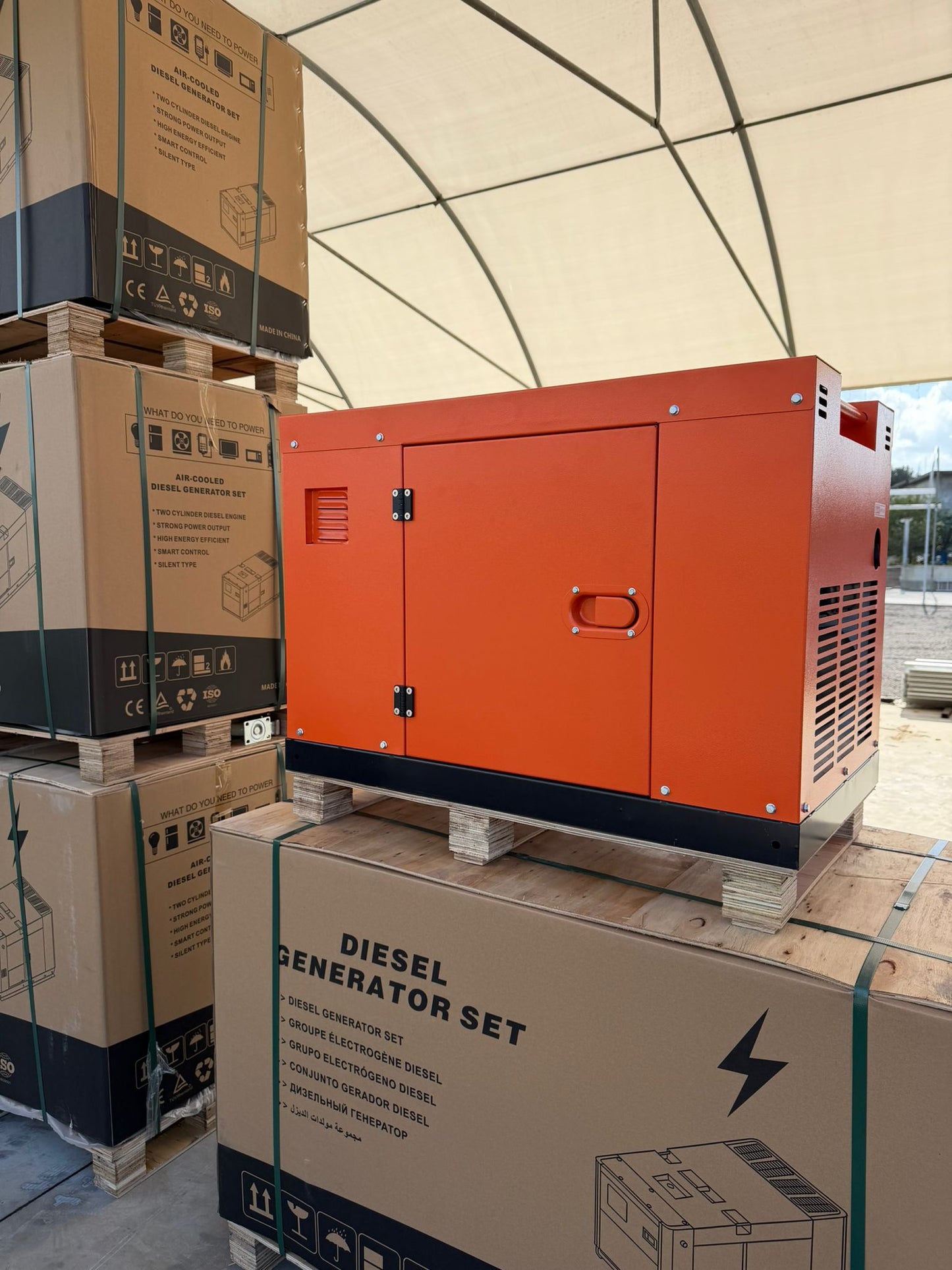 Gruppo elettrogeno genset diesel 6 KW  SPEDIZIONE INCLUSA
