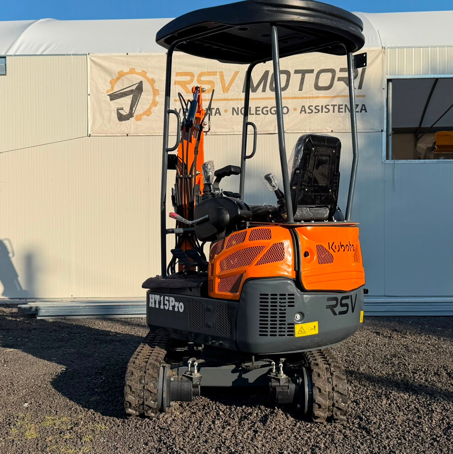 MiniEscavatore 12Q RSV Motore Kubota carro allargabile